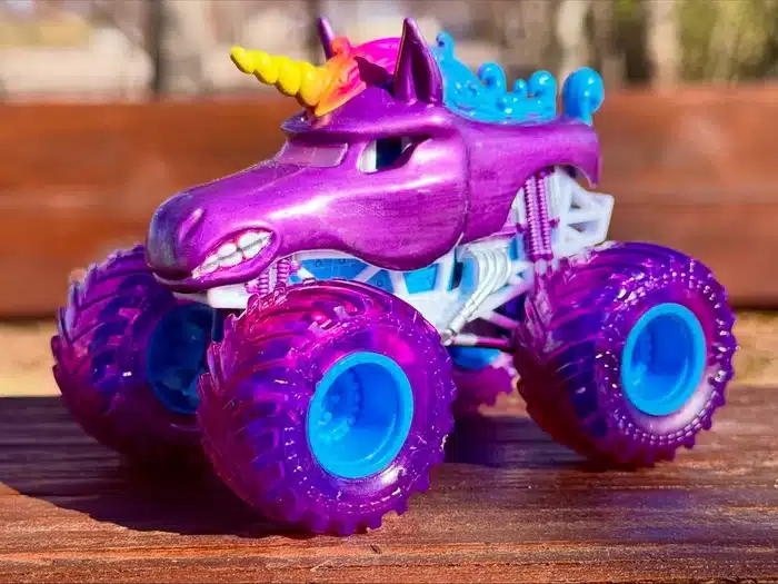 LADIES NIGHT / SPARKLE SMASH custom truck photo 12