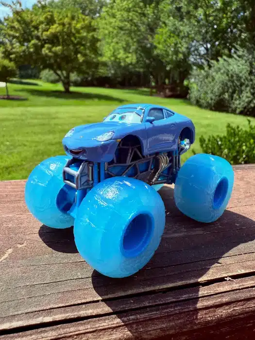 PIXAR CUSTOMS / PIXAR TRAINER TRUCK custom truck photo 9