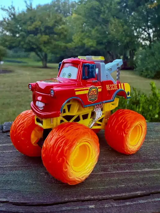 PIXAR CUSTOMS / PIXAR TRAINER TRUCK custom truck photo 3