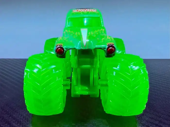 SOUTHBEATS GLOW custom truck photo 7
