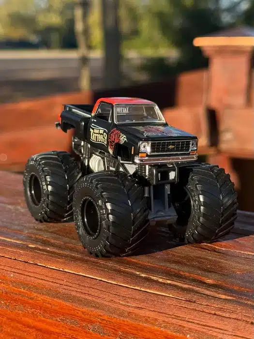 MONSTER TRUCK MADNESS COLLECTION custom truck photo 11