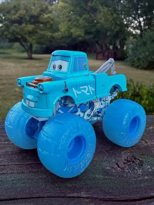 PIXAR CUSTOMS / PIXAR TRAINER TRUCK custom truck photo 1
