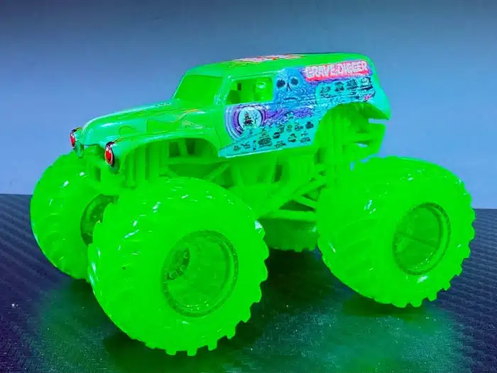 SOUTHBEATS GLOW custom truck photo 1