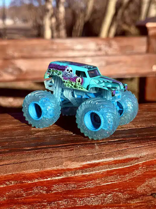 COLOR CRAZE GHOST custom truck photo 10