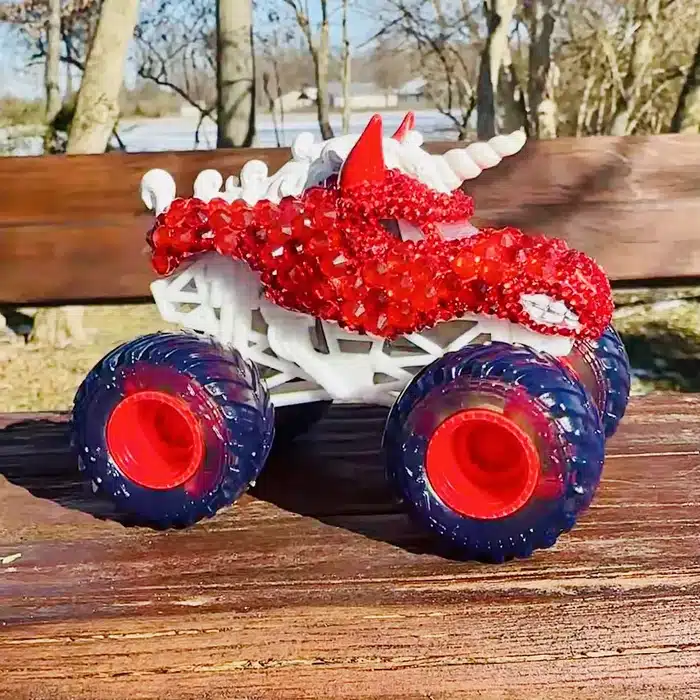 LADIES NIGHT / SPARKLE SMASH custom truck photo 22