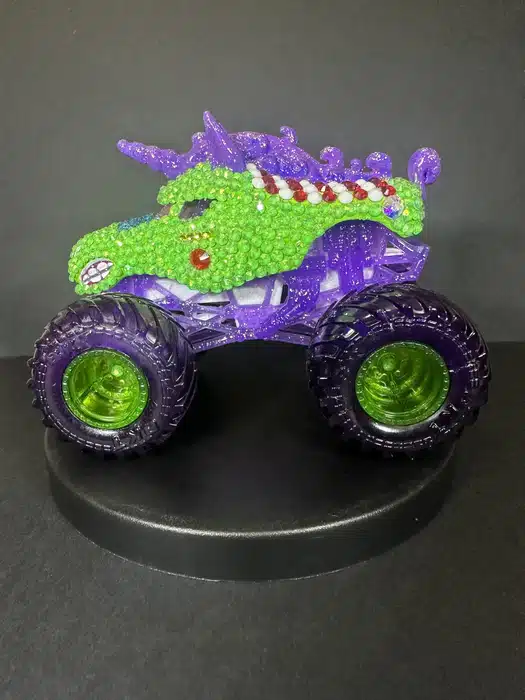 LADIES NIGHT / SPARKLE SMASH custom truck photo 71